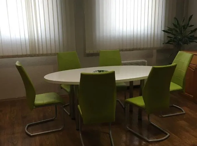 Andrea Vendeghaz בית הארחה Székesfehérvár